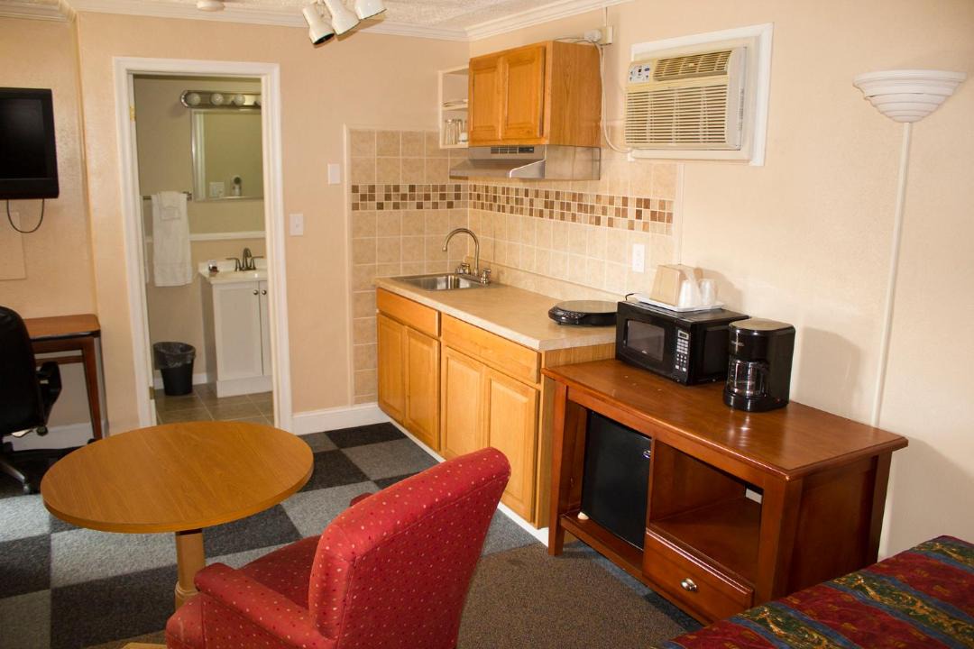 Photo of Livingroom in Luray