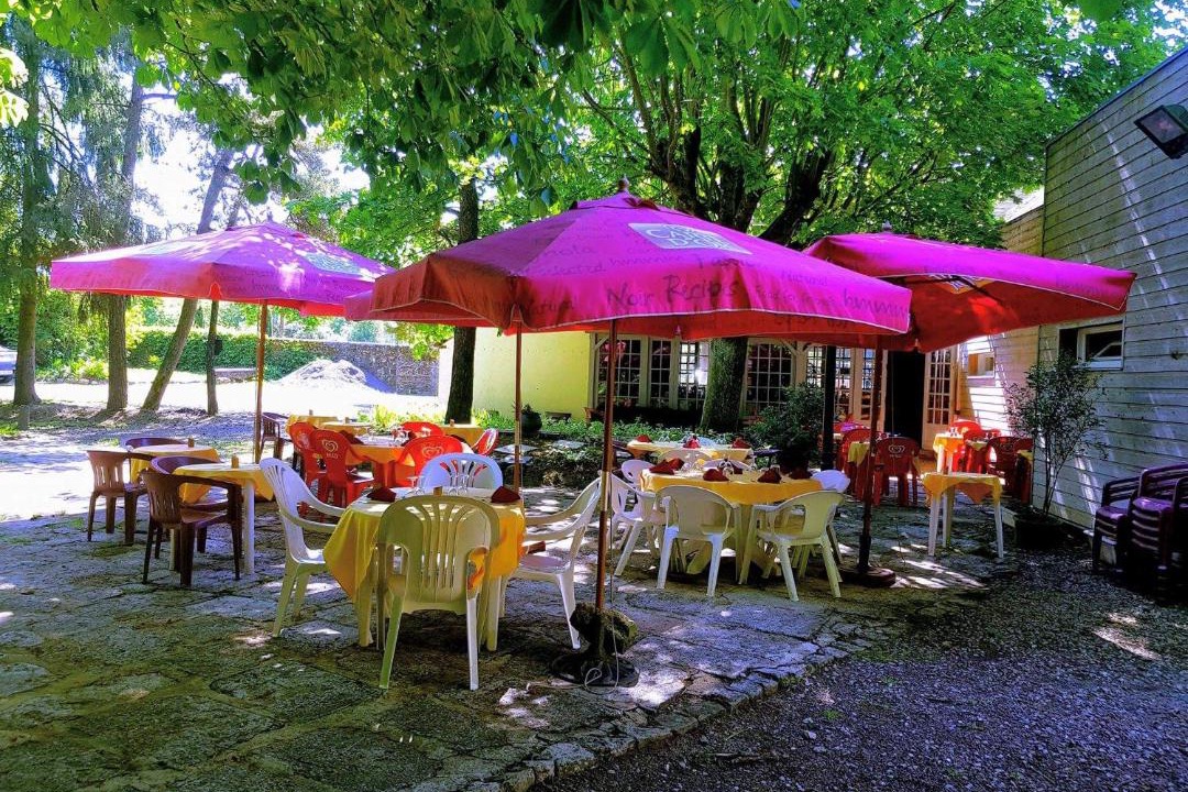 Photo of Others in Cerise