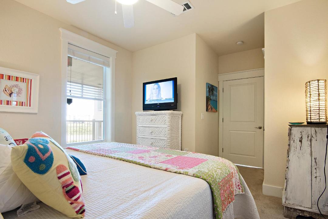 Photo of Bedroom in Red Fish Cove