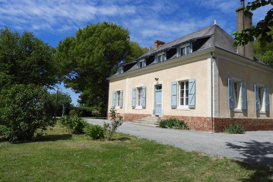 Photo of Others in Ecommoy