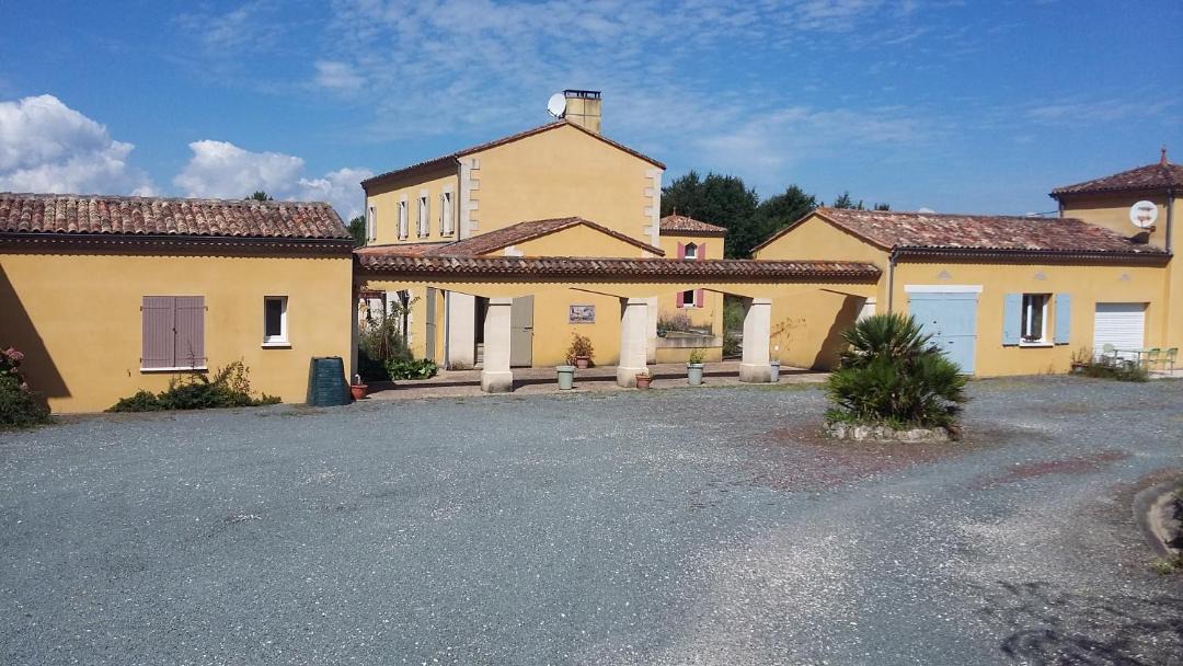 Photo of Others in Saint-Bonnet-sur-Gironde