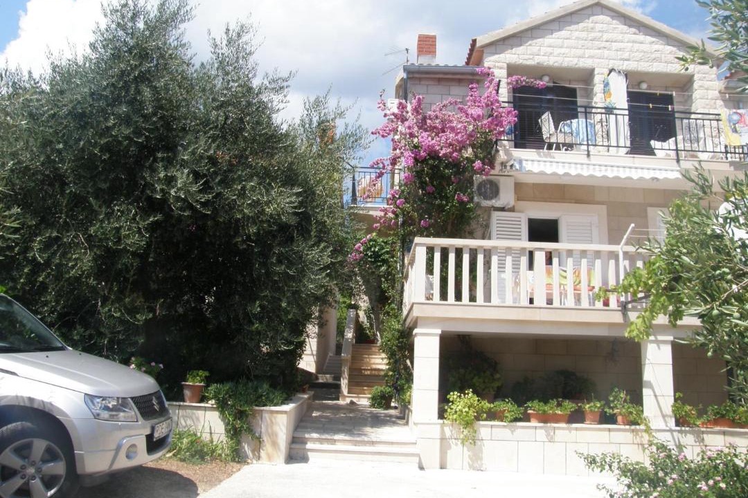 Photo of Buildings in Bol