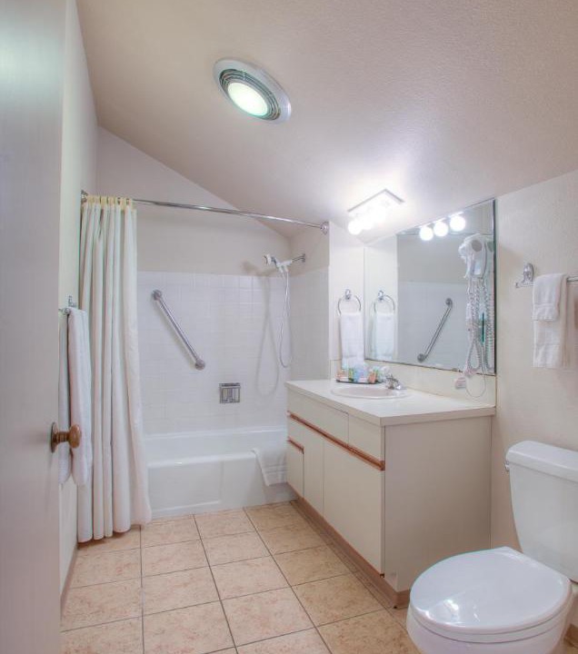 Photo of Bathroom in Ocean Shores