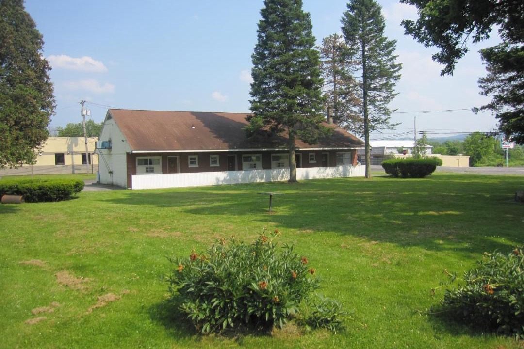 Photo of Others in Clinton