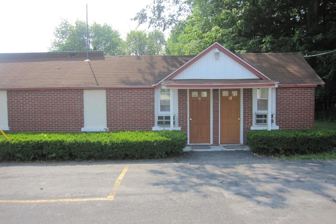 Photo of Others in Clinton