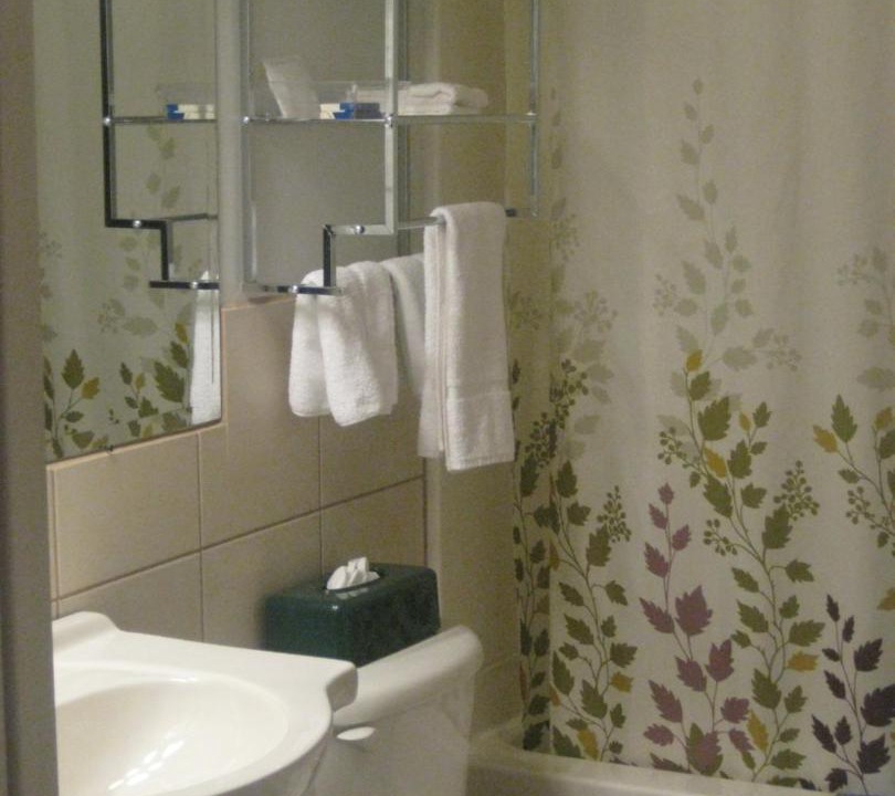 Photo of Bathroom in Montebello