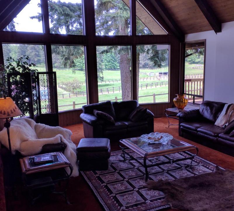 Photo of Livingroom in Oak Harbor