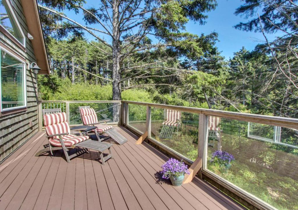 Photo of Patio Balcony in Agate Beach