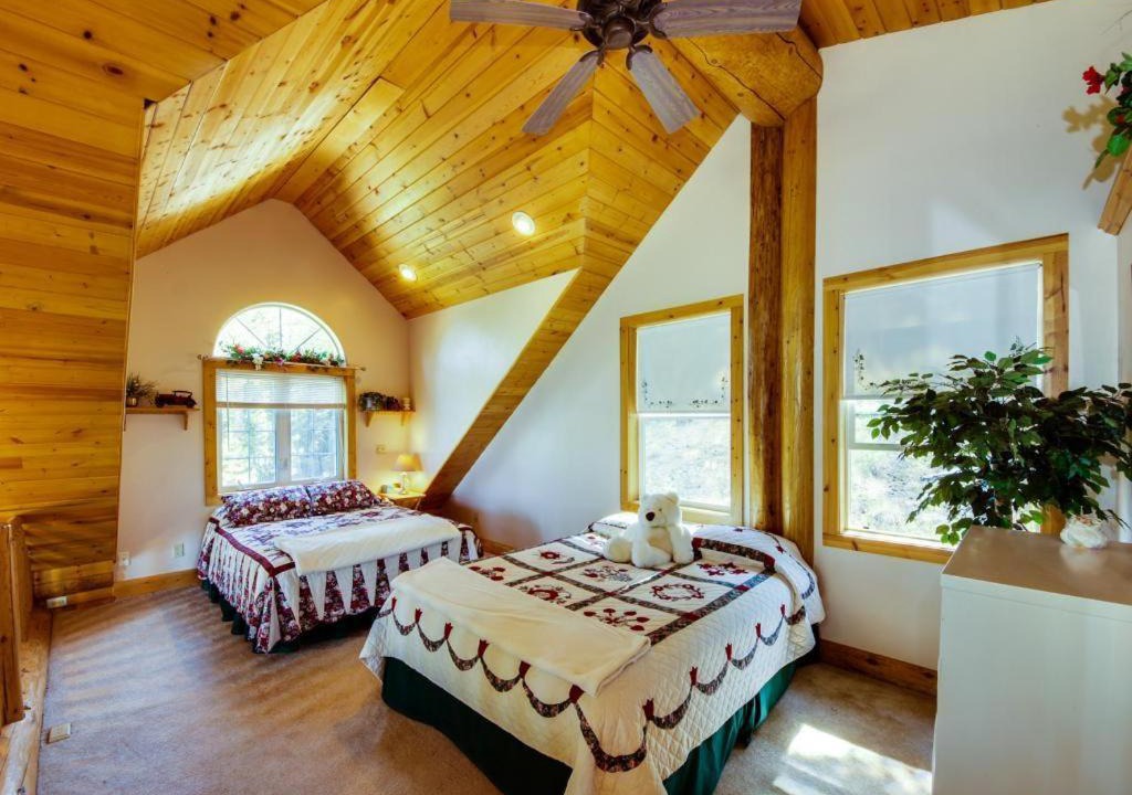 Photo of Others in Cascade