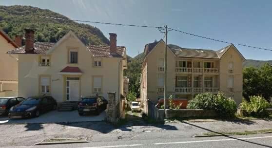 Photo of Buildings in Savignac-les-Ormeaux