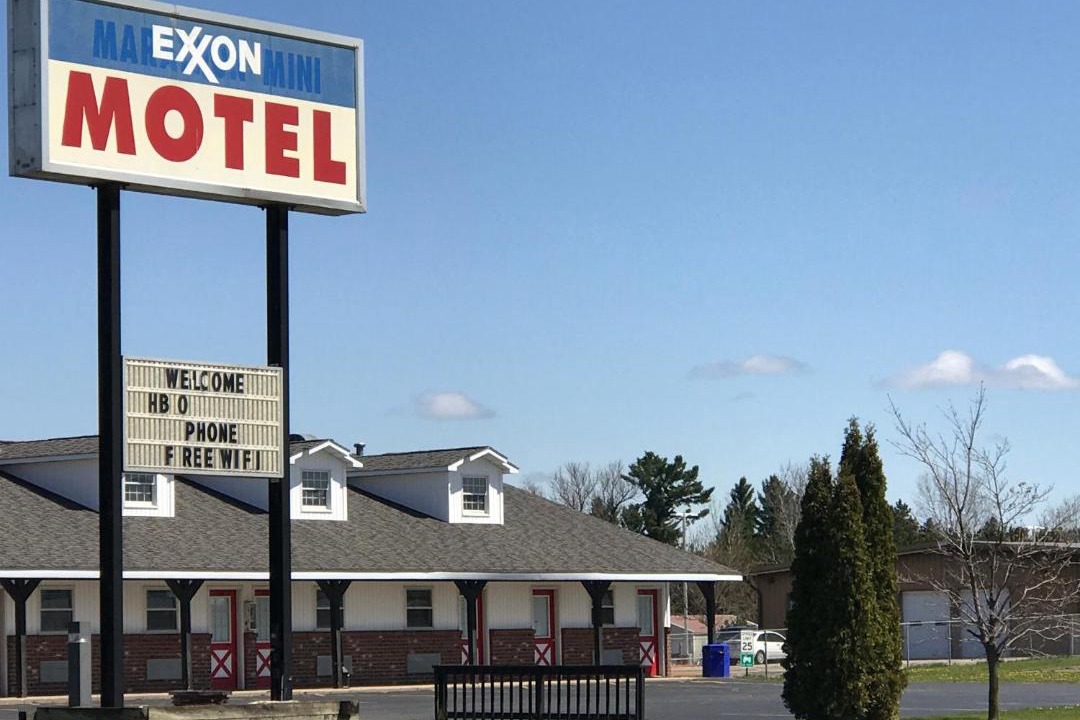 Photo of Buildings in Wauksaukee