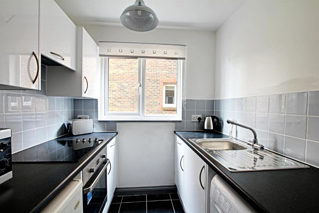 Photo of Kitchen in Crawley City Centre