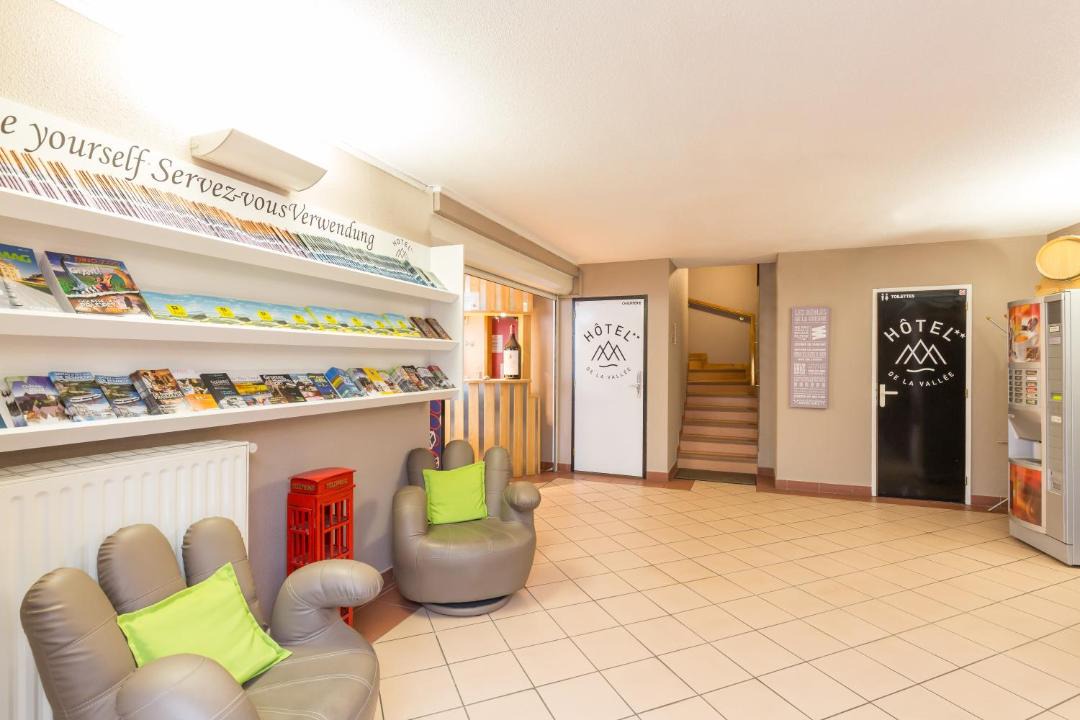 Photo of Others in Ornans