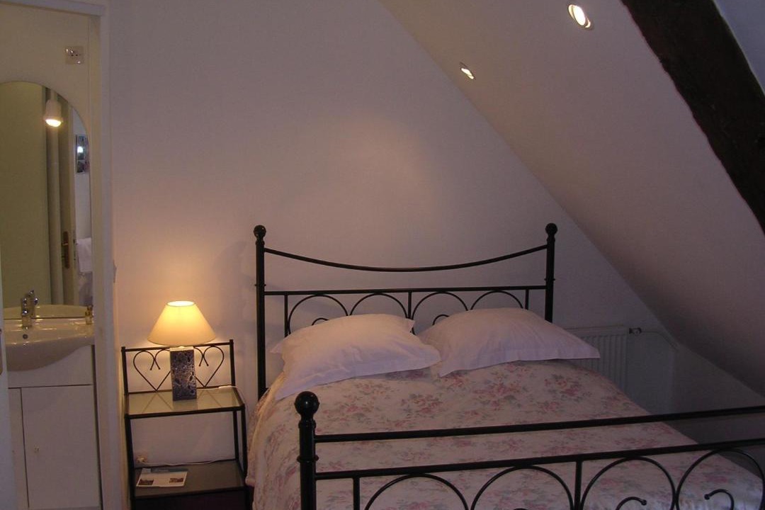 Photo of Bedroom in Dinan
