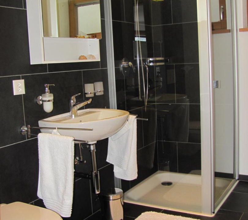Photo of Bathroom in Tschlin