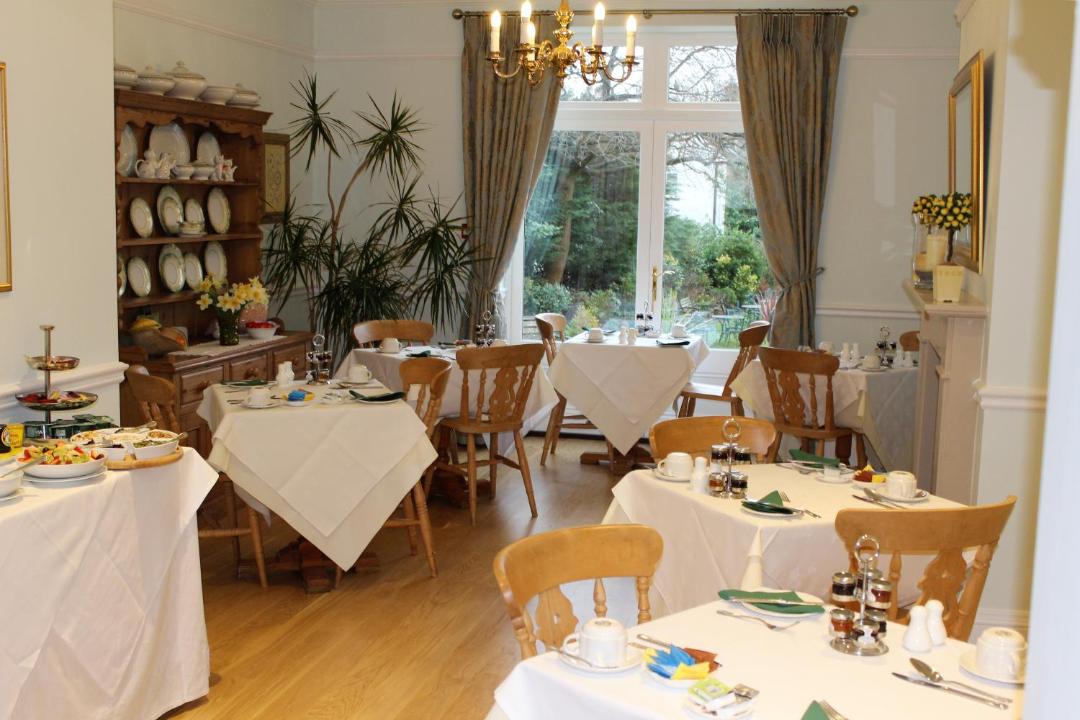 Photo of Livingroom in Long Ditton