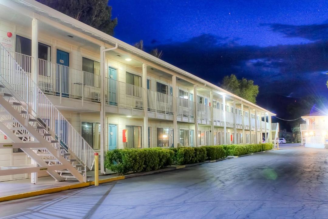 Photo of Others in Bishop