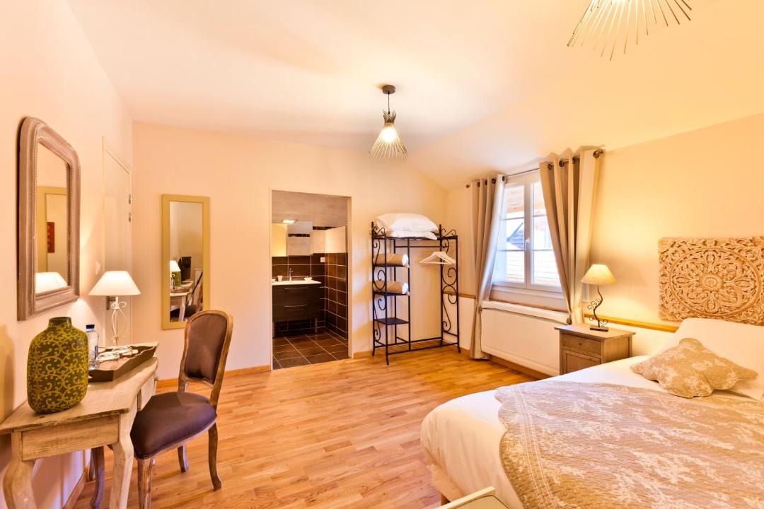 Photo of Bedroom in Saint-Lothain