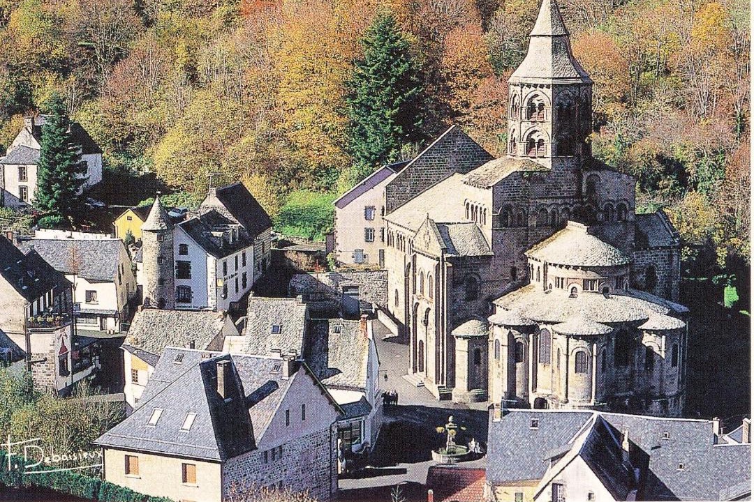 Photo of Buildings in Orcival