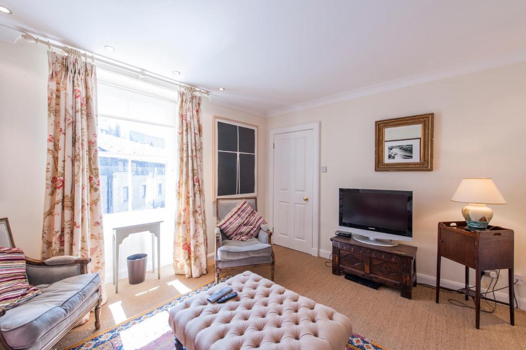 Photo of Livingroom in West End