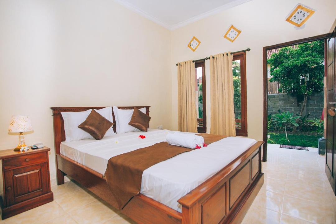 Photo of Others in Mushroom Bay