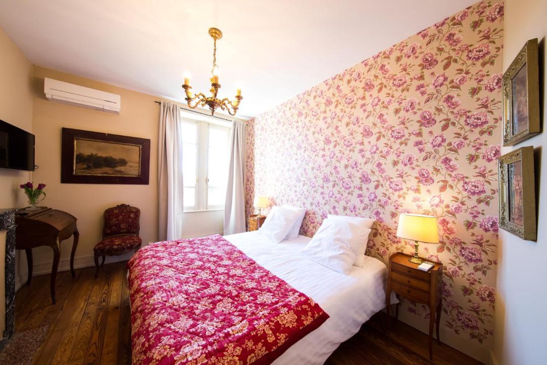 Photo of Bedroom in Montsegur-sur-Lauzon