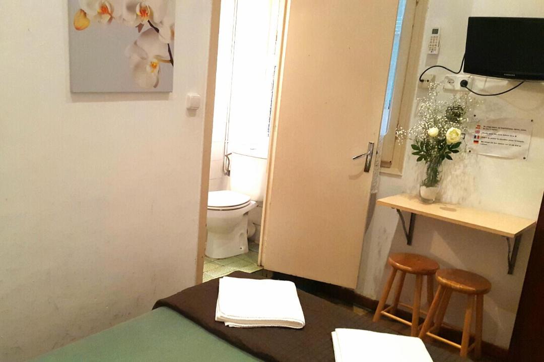 Photo of Bathroom in Gothic Quarter