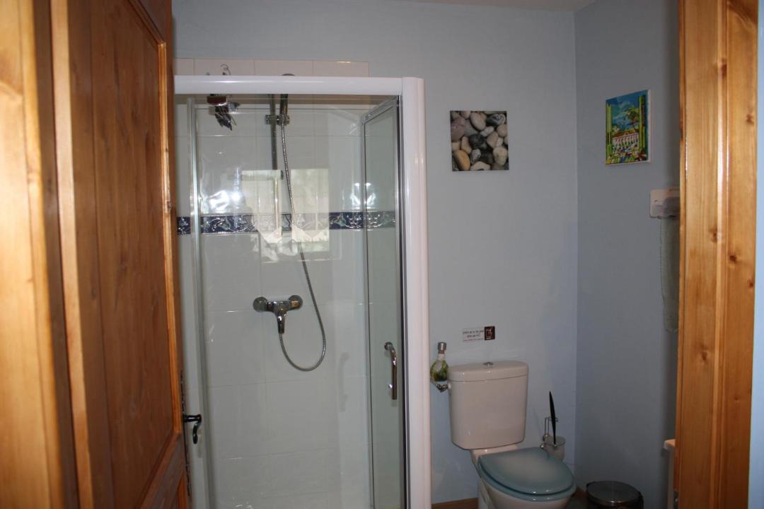 Photo of Bathroom in Foameix-Ornel