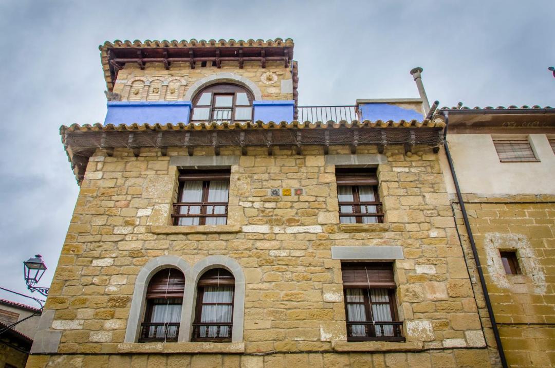 Photo of Buildings in Asin