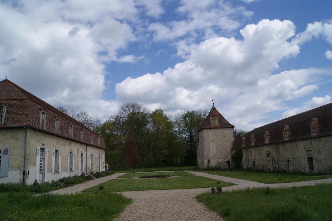 Photo of Buildings in Biozat