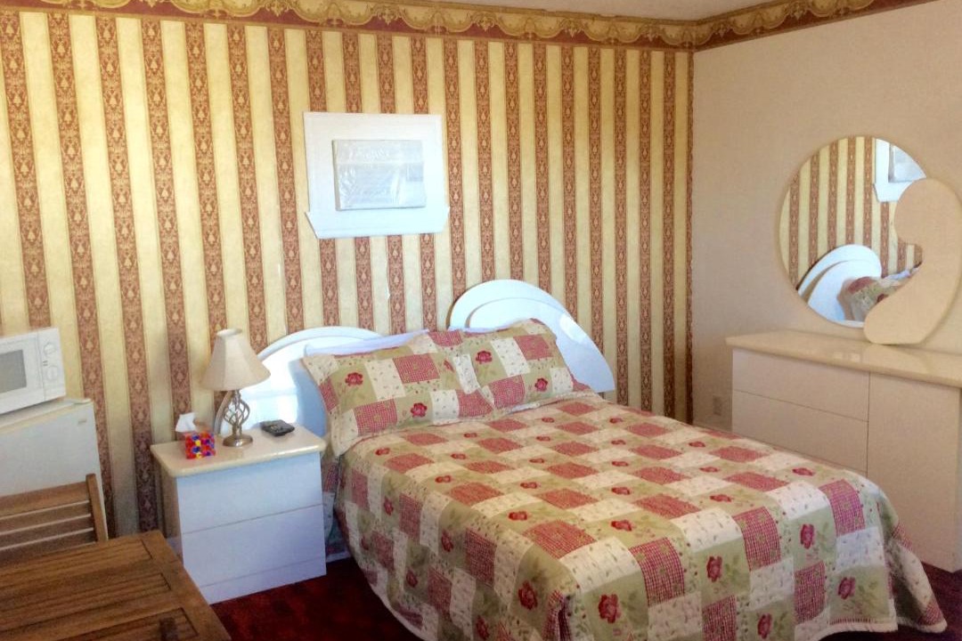 Photo of Bedroom in Mont-St-Hilaire