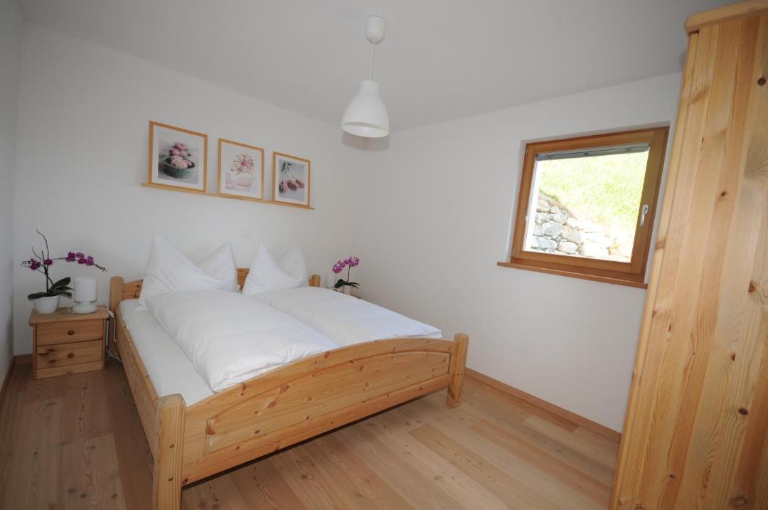 Photo of Bedroom in Tschlin