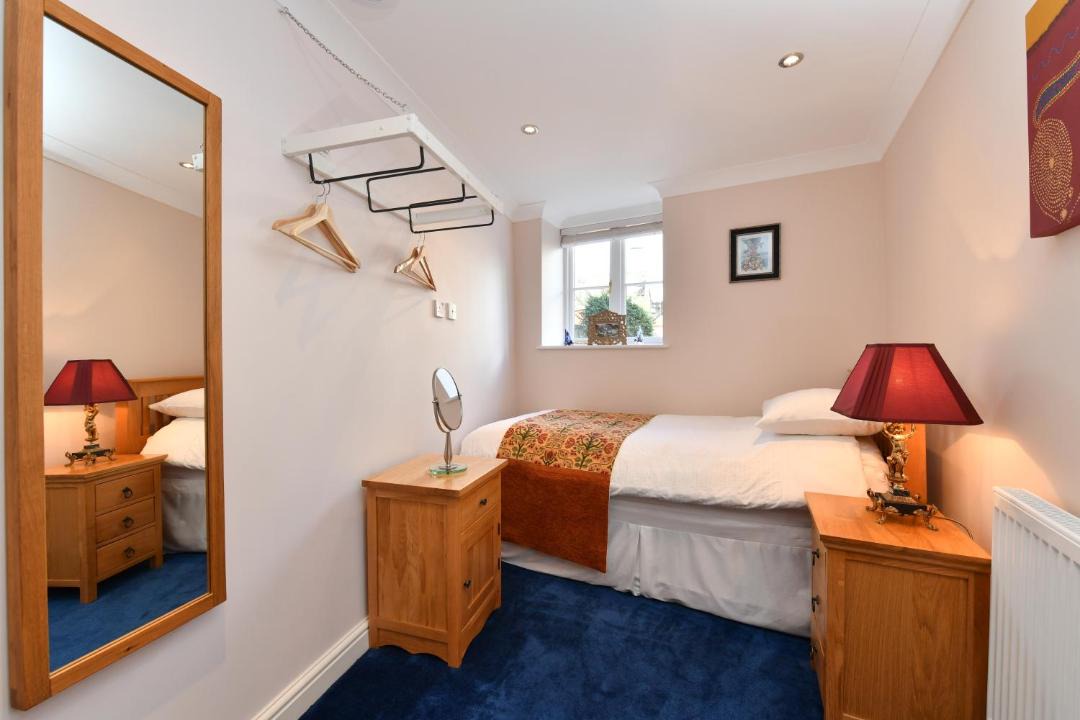 Photo of Others in Calne