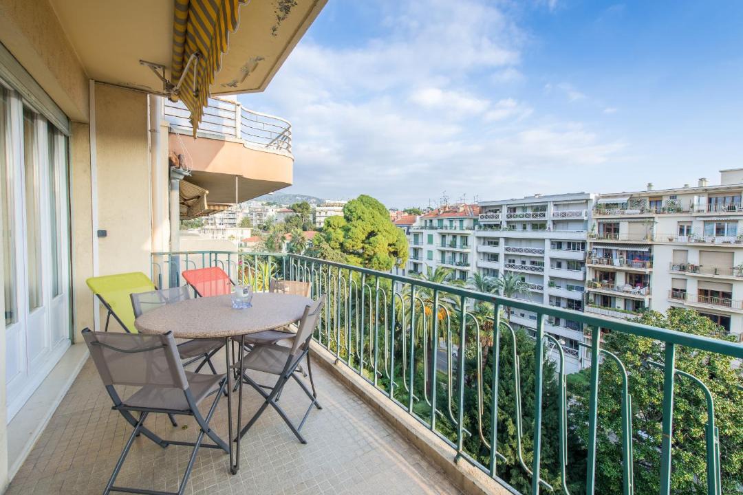 Photo of Patio Balcony in Liberation