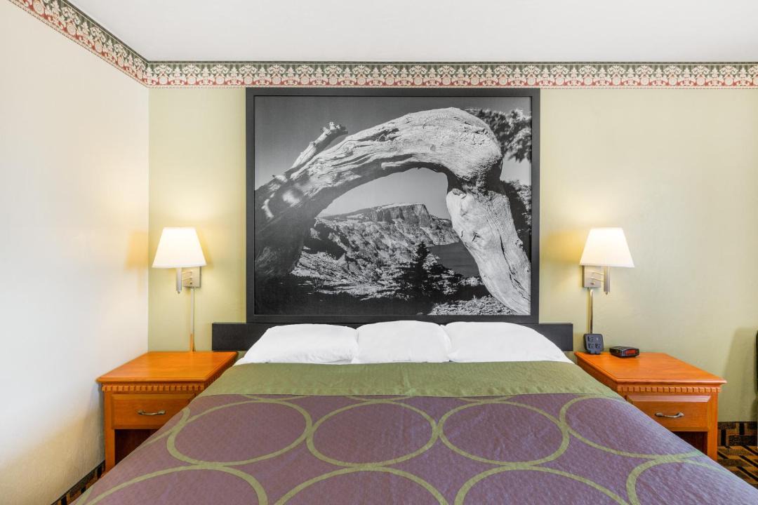 Photo of Others in Grants Pass