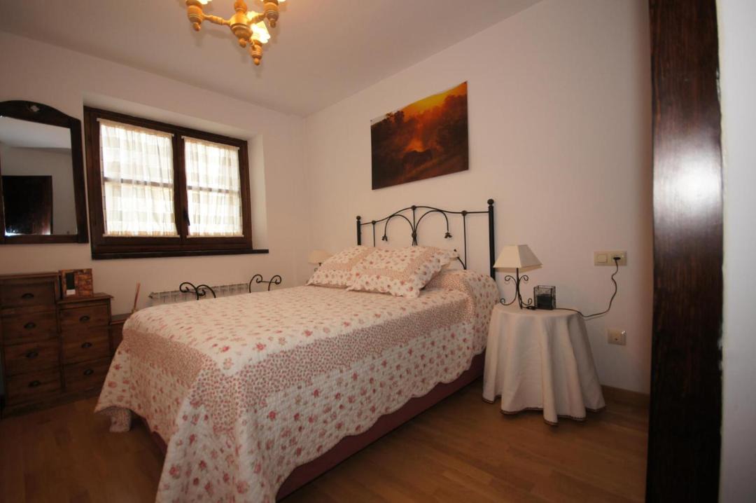 Photo of Bedroom in Linsoles