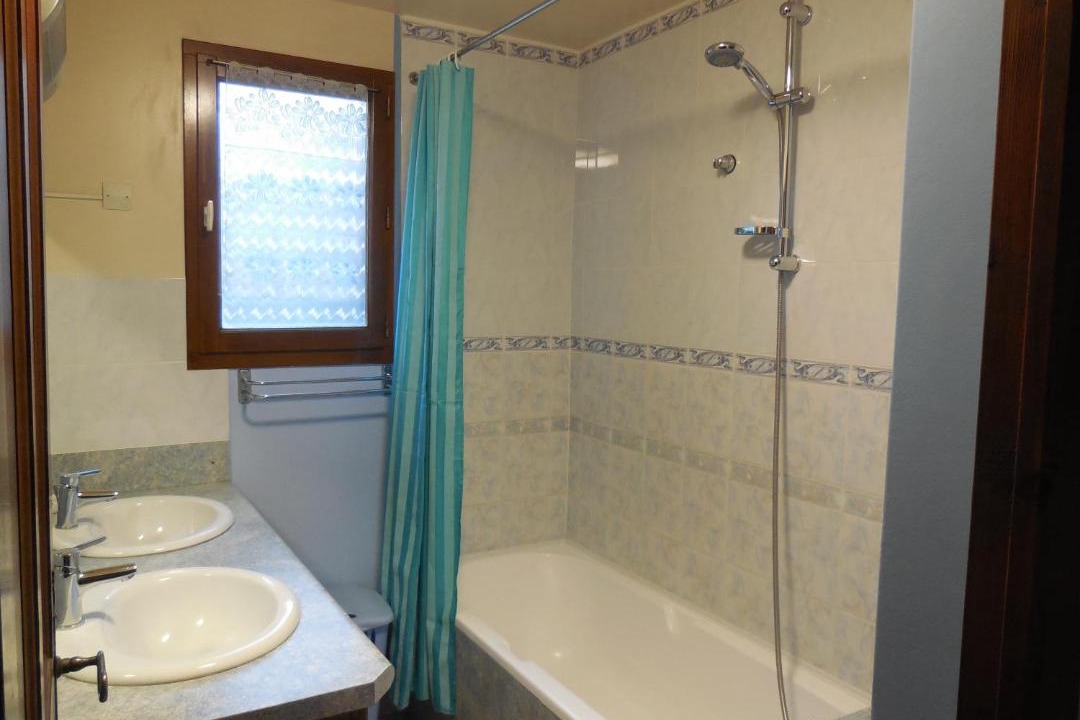 Photo of Bathroom in La Batie-Vieille