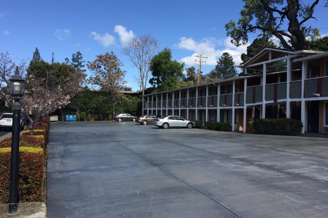 Photo of Others in Palo Alto