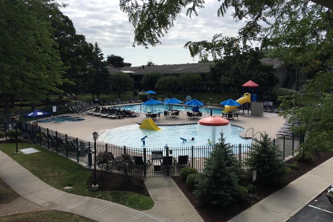 Photo of Others in Fontana-on-Geneva Lake