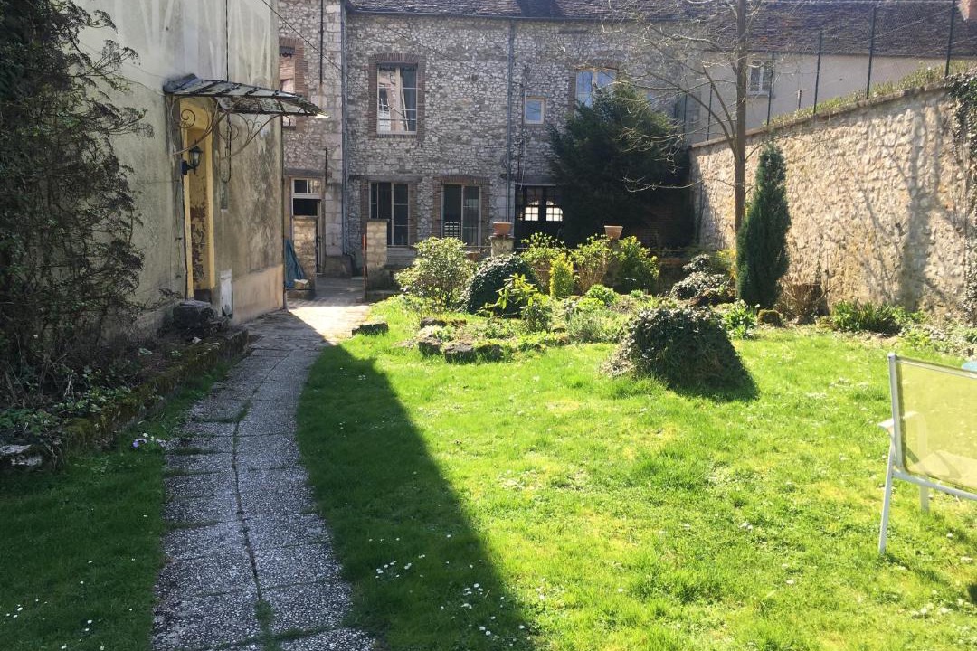 Photo of Others in Provins