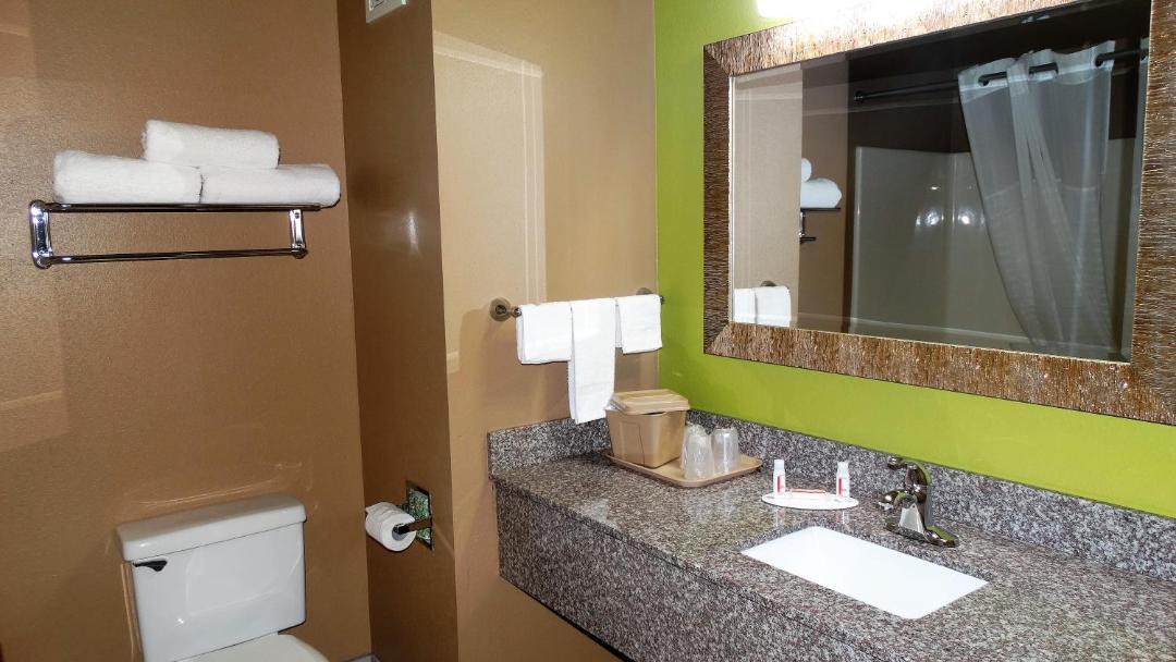 Photo of Bathroom in Claxton