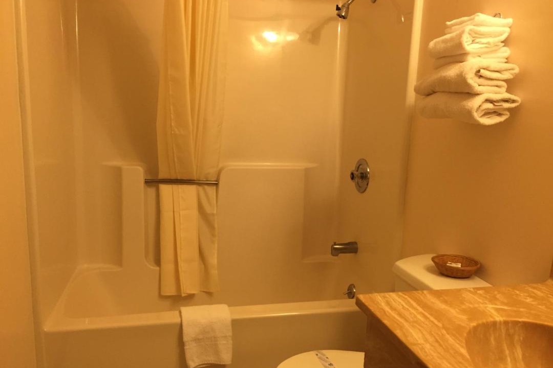 Photo of Bathroom in Baxter Springs