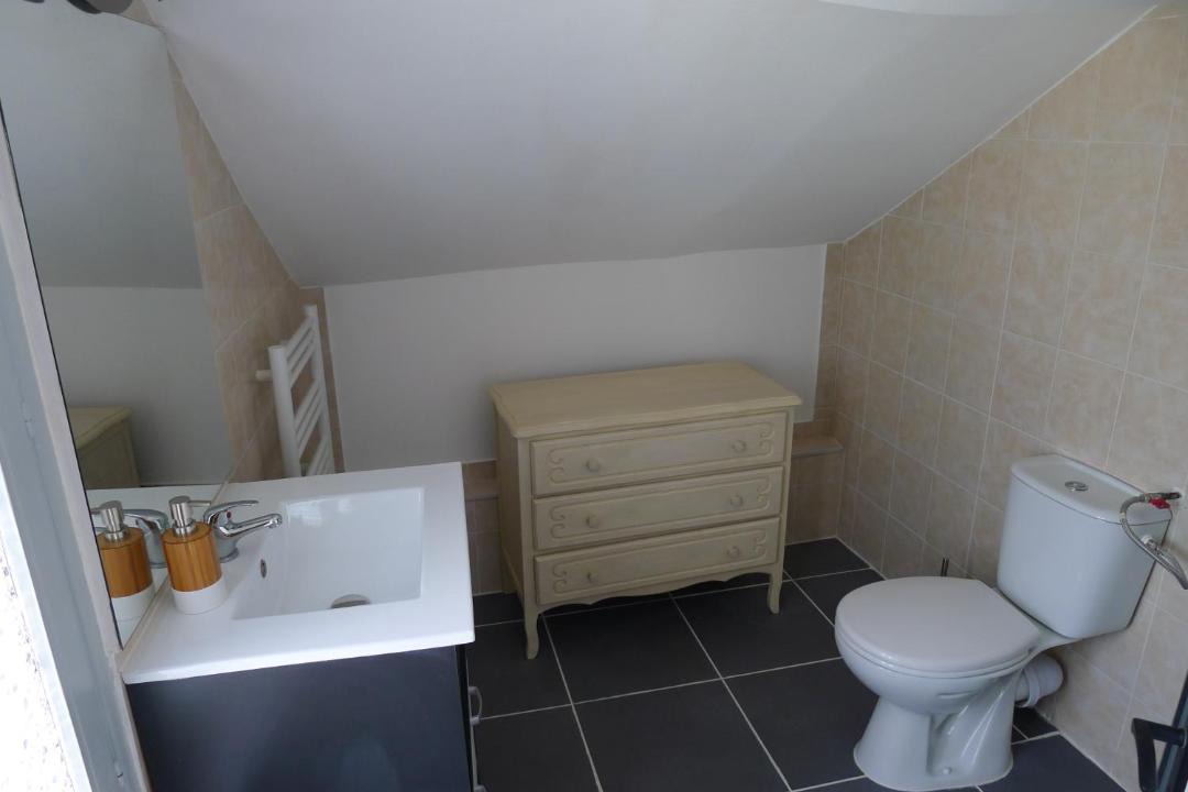 Photo of Bathroom in Enclos