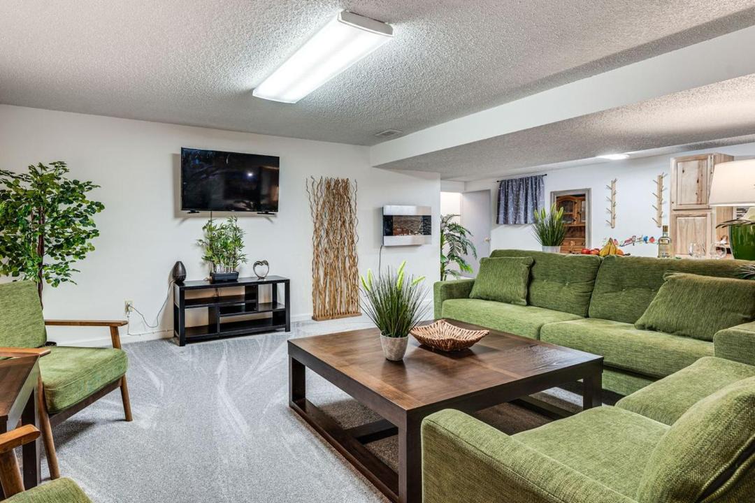 Photo of Livingroom in Gunbarrel