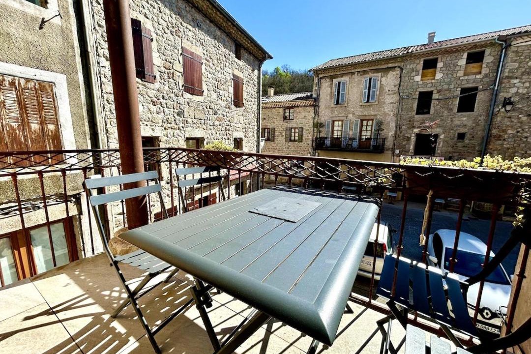 Photo of Patio Balcony in Saint-Pierre-de-Colombier