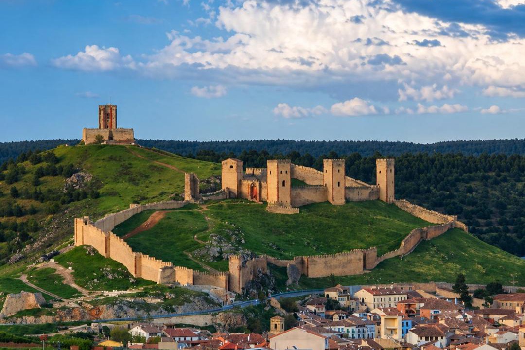 Photo of Buildings in Corduente