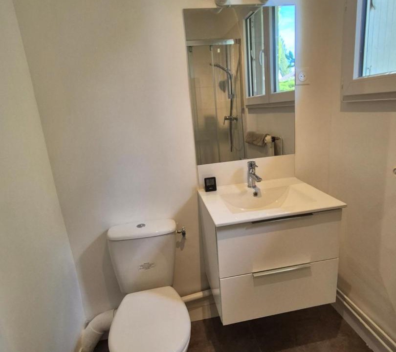 Photo of Bathroom in L'Etang-la-Ville