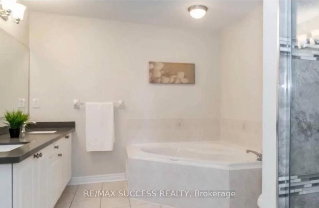 Photo of Bathroom in Churchill Meadows