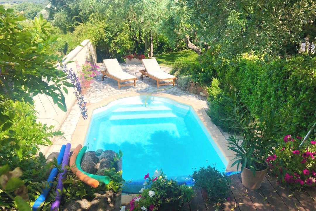 Photo of Others in La Capelle-et-Masmolene