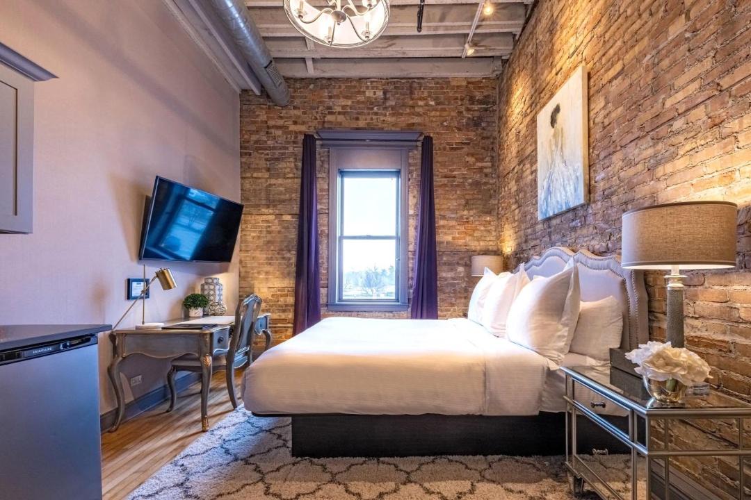 Photo of Bedroom in West Dundee